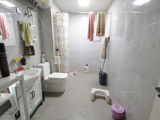 鸿坤理想尔湾3室2厅2卫第10张缩略图