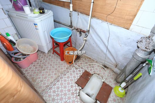 桥东粮食局小区2室1厅1卫第4张缩略图