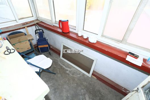 桥东粮食局小区2室1厅1卫第5张缩略图