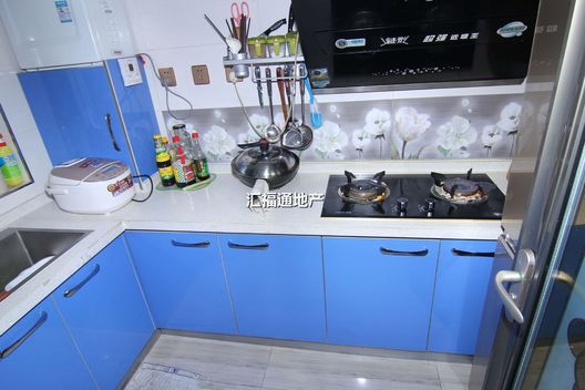 名流美域2室2厅1卫第5张缩略图