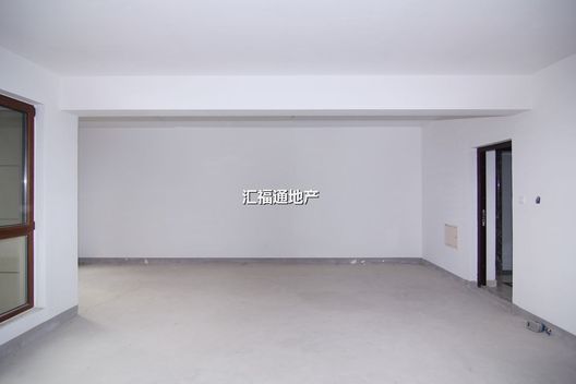 高铁新干线3室2厅2卫全景看房