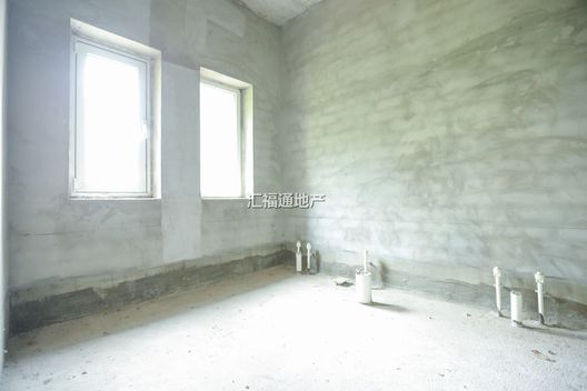 涿州开发区东京都高尔夫别墅4室3厅房源信息第6张图片