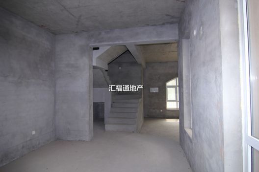 涿州城西区西京都高尔夫别墅4室3厅房源信息第1张图片