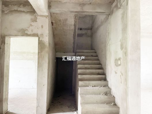 名流丽苑4室2厅3卫第8张缩略图