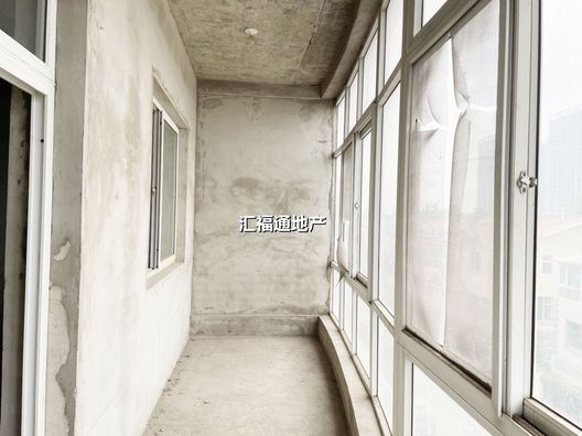 名流丽苑4室2厅3卫第7张缩略图