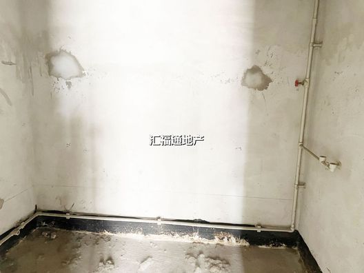 名流丽苑4室2厅3卫第14张缩略图