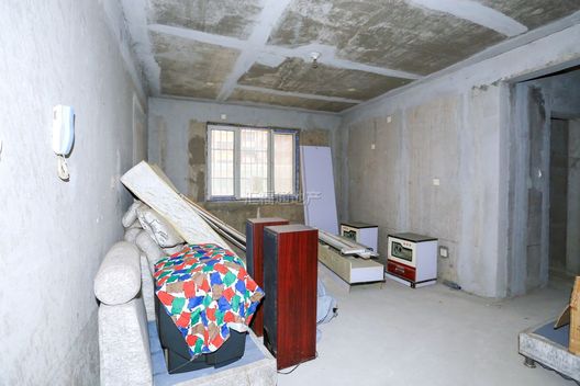联合一号院3室2厅1卫第1张缩略图
