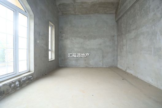 涿州开发区东京都高尔夫别墅4室2厅房源信息第2张图片