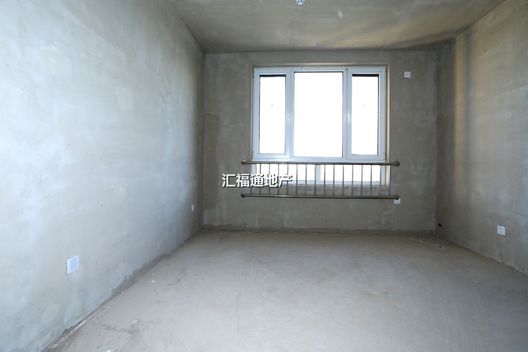 翡翠滨江3室2厅1卫第3张缩略图