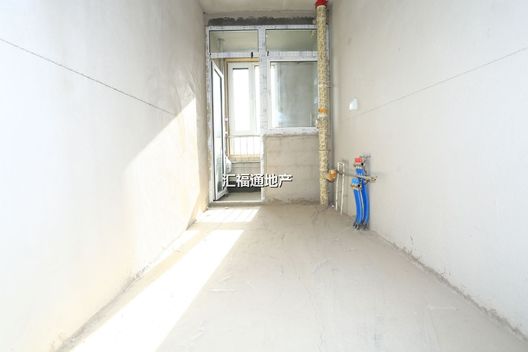 翡翠滨江3室2厅1卫第6张缩略图