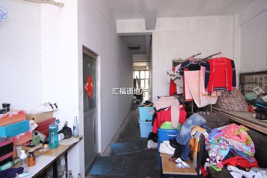 东兴南街商铺底商4室3厅3卫第8张缩略图