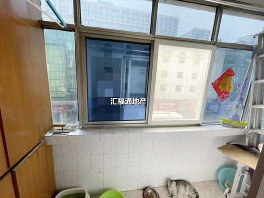 商业局家属院4室2厅2卫第12张缩略图