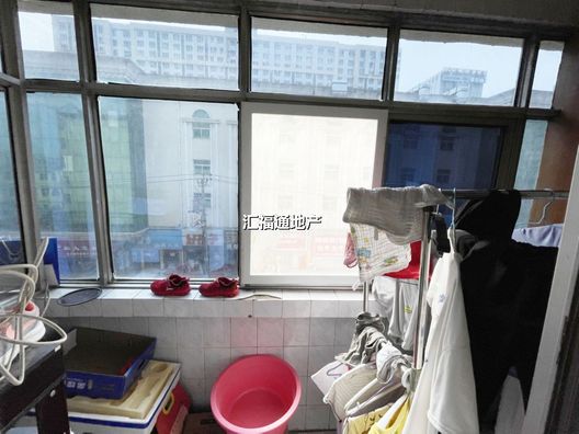 商业局家属院4室2厅2卫第13张缩略图