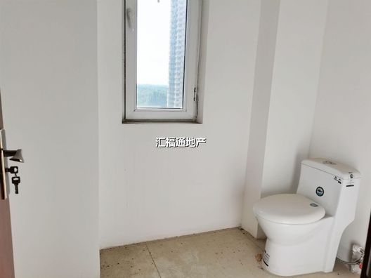 水岸花城3室1厅2卫第8张缩略图