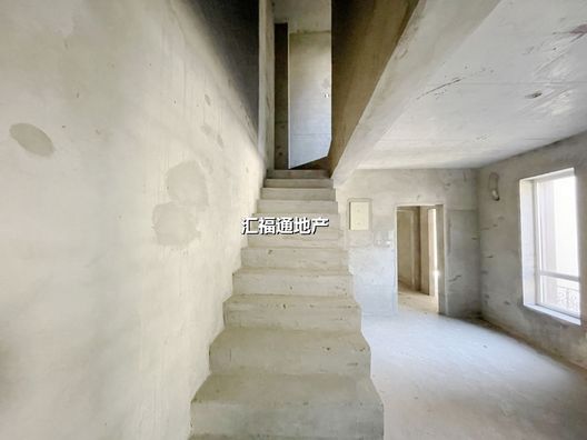 涿州开发区东京都高尔夫别墅5室3厅房源信息第5张图片