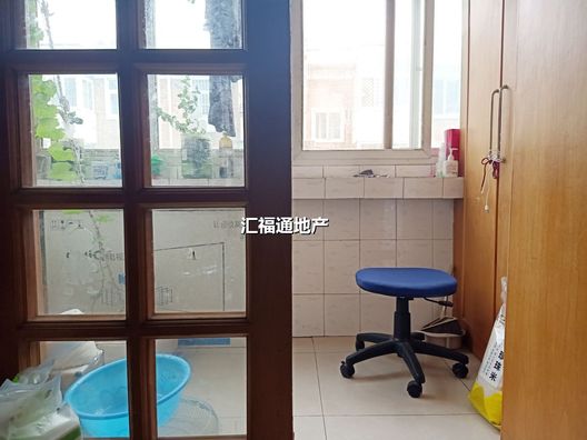 仁和小区3室1厅1卫第8张缩略图