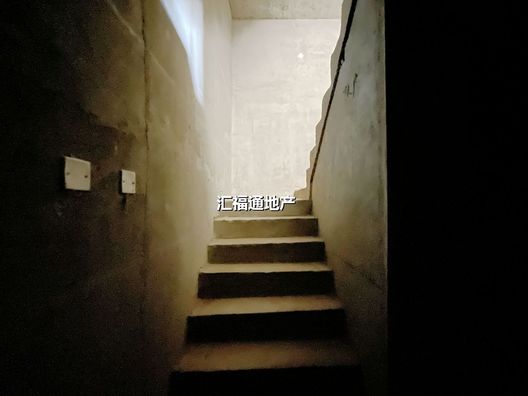 涿州城西区西京都高尔夫别墅5室3厅房源信息第4张图片