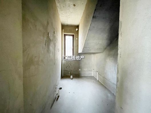 西京都高尔夫别墅4室2厅3卫第7张缩略图