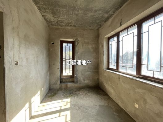 西京都高尔夫别墅4室2厅3卫第13张缩略图