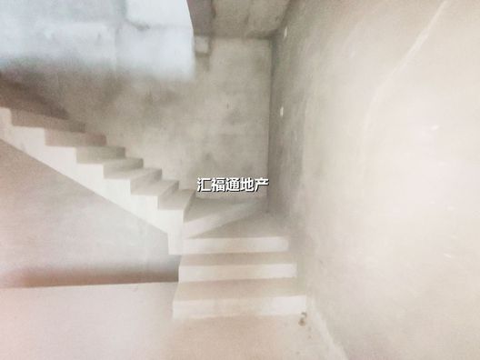 西京都高尔夫别墅5室2厅3卫第15张缩略图
