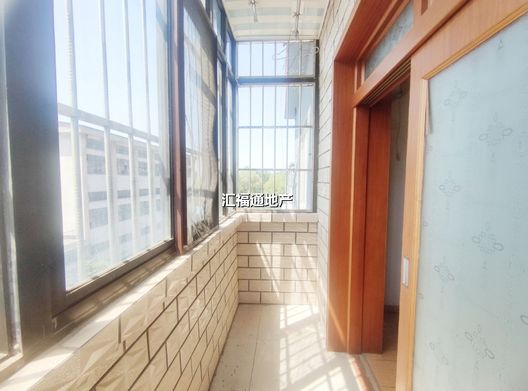 双塔信用社家属院4室2厅2卫第11张缩略图