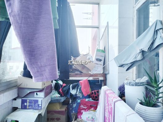 粮食局东关小区3室2厅1卫第9张缩略图