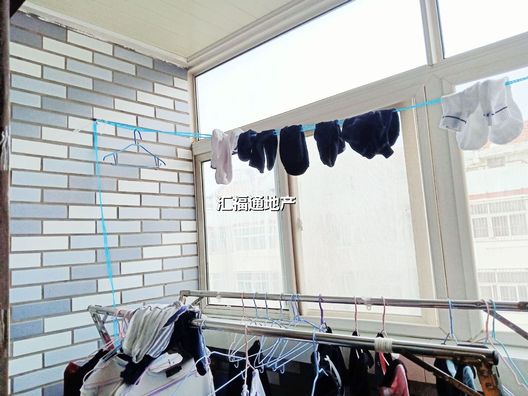 金冠家园4室2厅1卫第7张缩略图