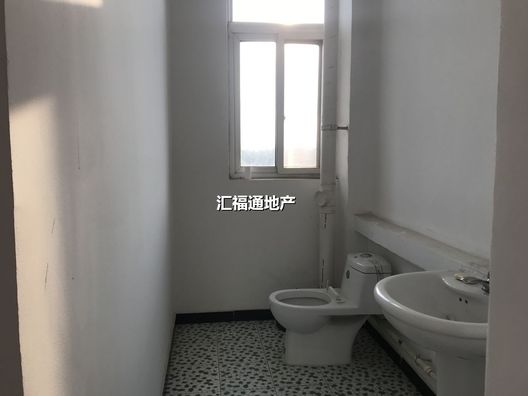 东兴北街商铺底商0室0厅0卫第14张缩略图