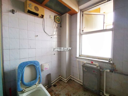 卫生局小区3室2厅2卫第12张缩略图