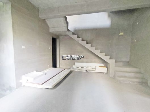 涿州城西区西京都高尔夫别墅5室3厅房源信息第2张图片