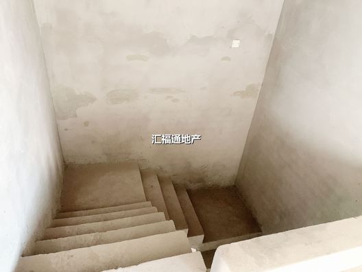 涿州城西区西京都高尔夫别墅5室3厅房源信息第18张图片