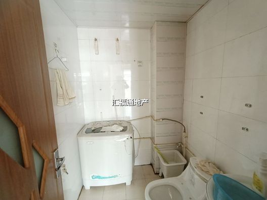 京东商贸城3室2厅1卫第7张缩略图