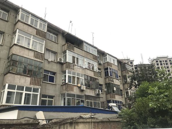 矿山局塑料厂家属院第1张图片