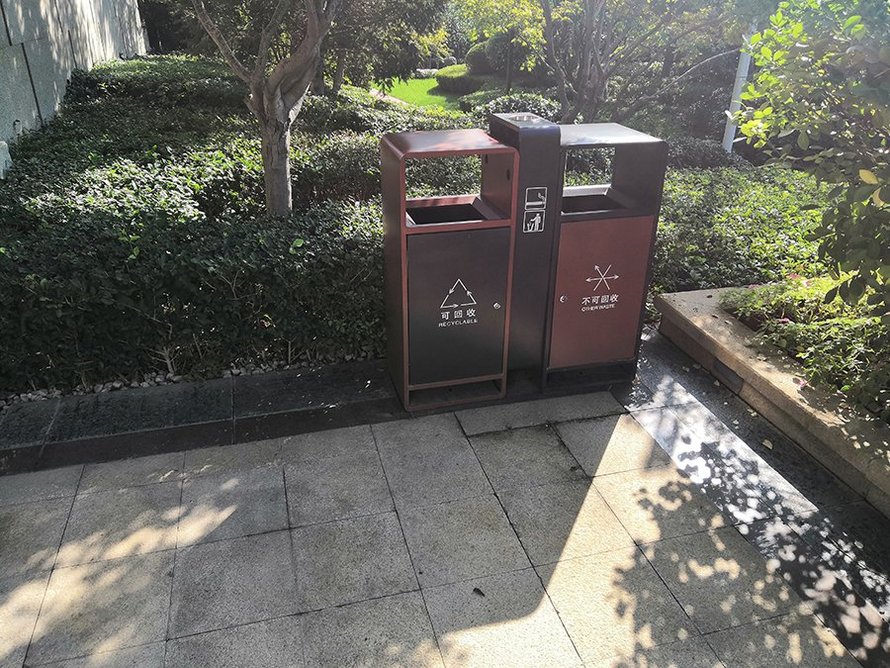 上河天著实景图(分类垃圾筒)