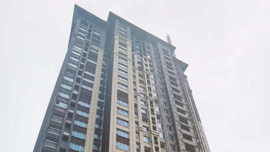 上河天著9月施工进度(15#楼外装外网景观施工)