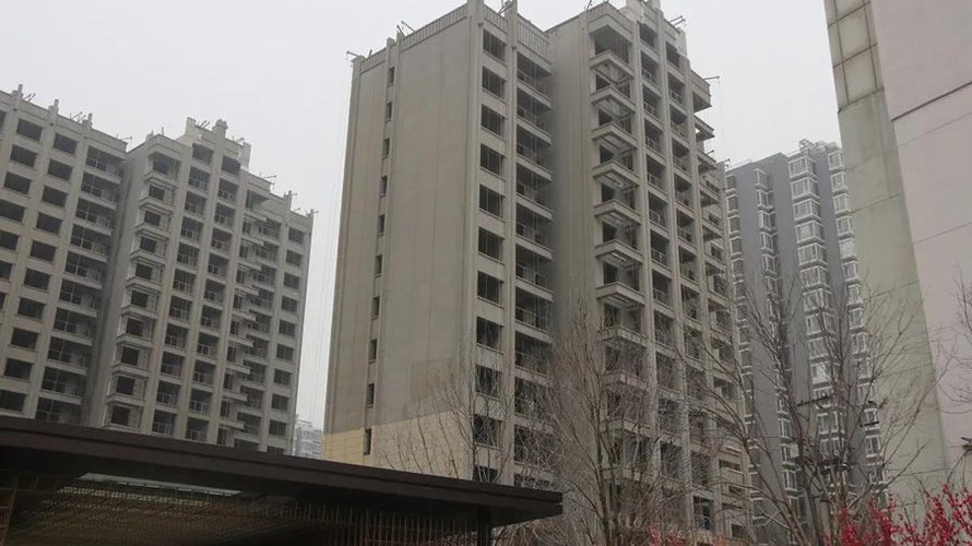 德信御府2021年3月施工现场(1#楼外墙保温全部完成)