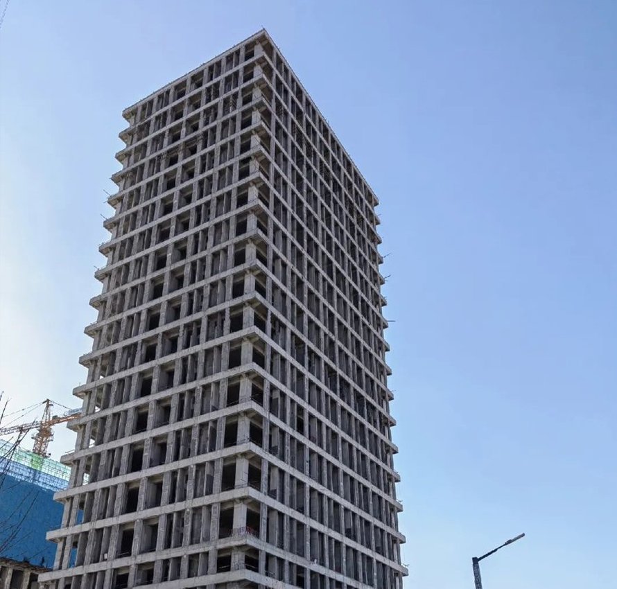 2021年11月，浪潮一览云山A2#楼二次结构砌筑至20层