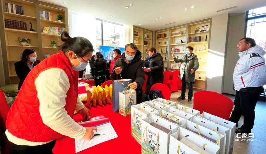 上河天著交房现场领礼品(2021-12-28)