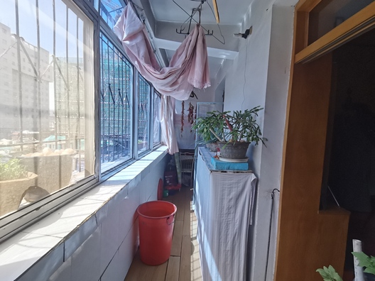 联合二号院3室2厅1卫第8张缩略图
