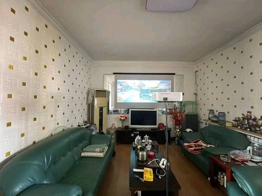 兴泰花园3室2厅1卫第1张缩略图