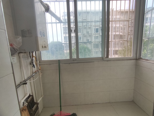 蓝天美林湾2室2厅1卫第7张缩略图