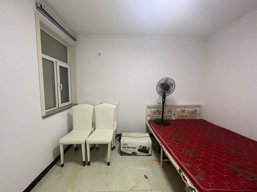 联合七号院3室2厅1卫第5张缩略图