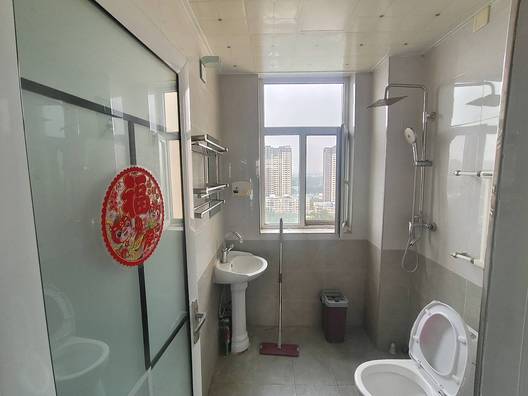 鸿盛凯旋门2室2厅2卫第7张缩略图
