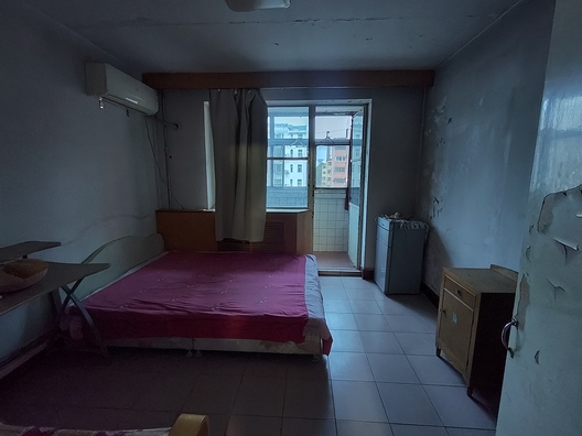 建厂局三队家属院（佳和小区）2室1厅1卫第3张缩略图