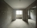 嵘御航城3室2厅132m²90万