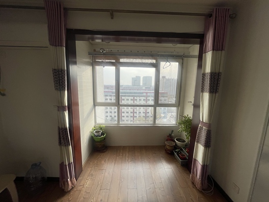 技校家园3室2厅1卫第8张缩略图
