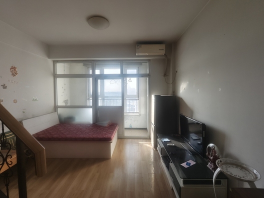 金街公寓1室1厅2卫第3张缩略图