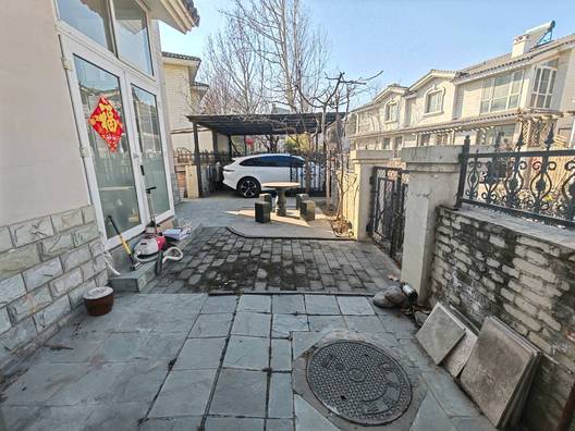 琉璃湖别墅4室3厅2卫第14张缩略图