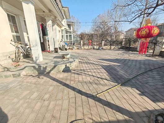 琉璃湖别墅4室3厅2卫第18张缩略图