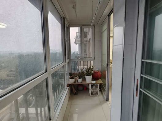 鸿盛凯旋门3室2厅1卫第9张缩略图